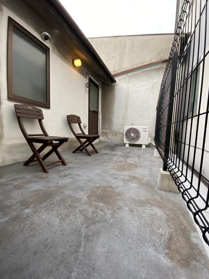 Wutong-40 Minutes Direct To Kansai Airport And 5 Minute Walk To Jr Or Subway Or Nankai Line And 1 Minute To Tsutenkaku The Landmark Of Osaka And Many Japanese Bistros Nearby Luaran gambar